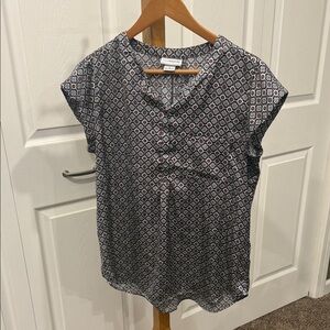 Liz Claiborne Navy and White Patterned Blouse